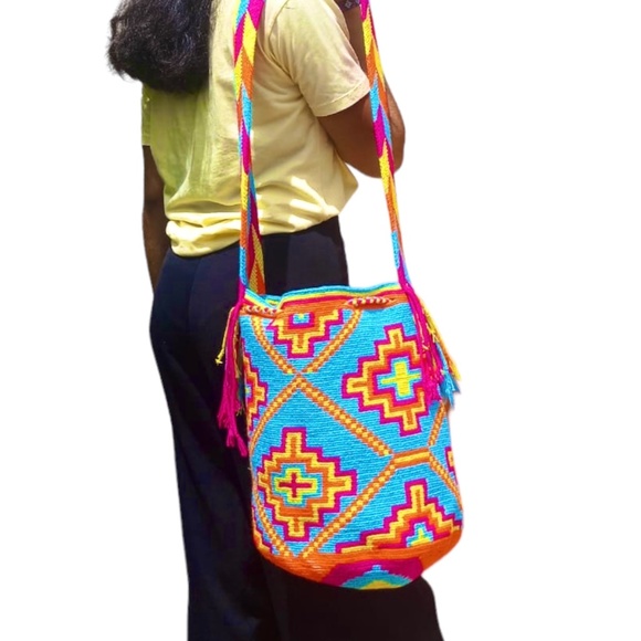 NEW Authentic Wayuu bag/ Orange crosses/ Handmade women's bag/ Size L - Picture 2 of 7